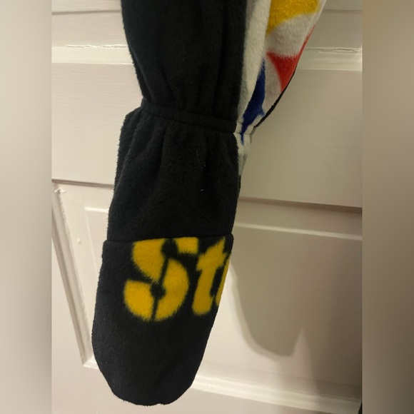 NWT NFL Team Apparel Pittsburgh Steelers Women’s Onesie - Picture 6 of 8